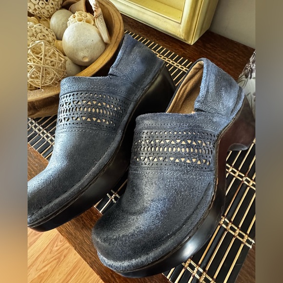 Ariat Navy Leather Slip-On clogs 10 - Picture 5 of 13